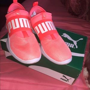 New puma women size 9